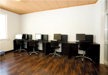 インターネット等ができるパソコンルーム